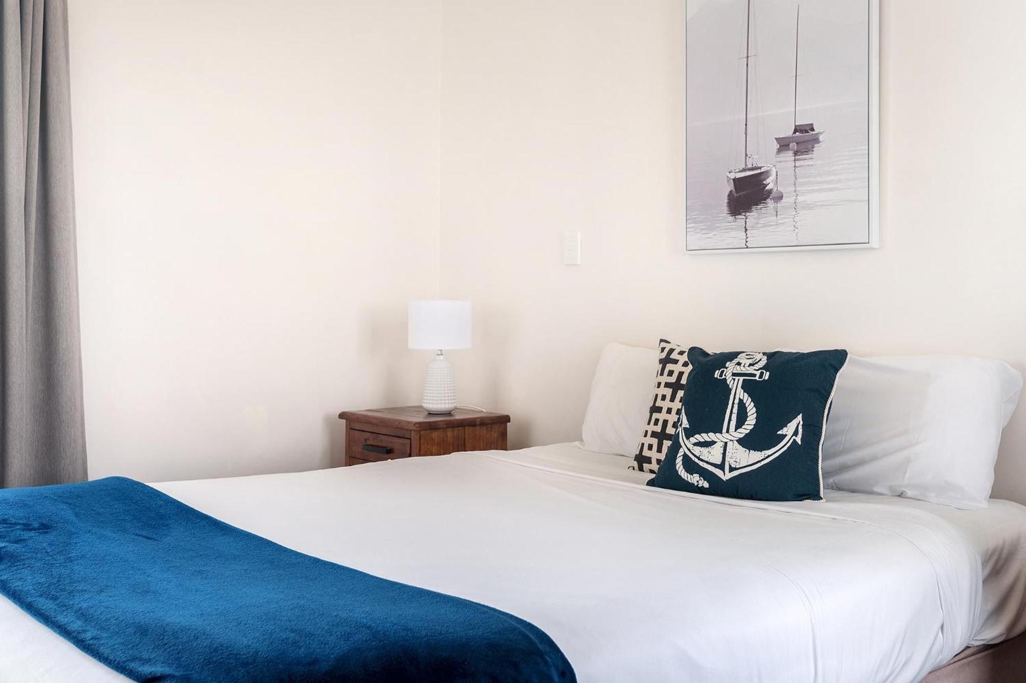 Coral Cove Apartments - Absolute Beachfront Resort Bowen Luaran gambar
