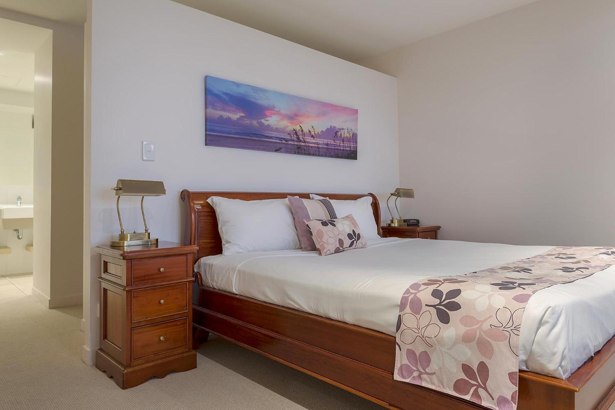 Coral Cove Apartments - Absolute Beachfront Resort Bowen Luaran gambar