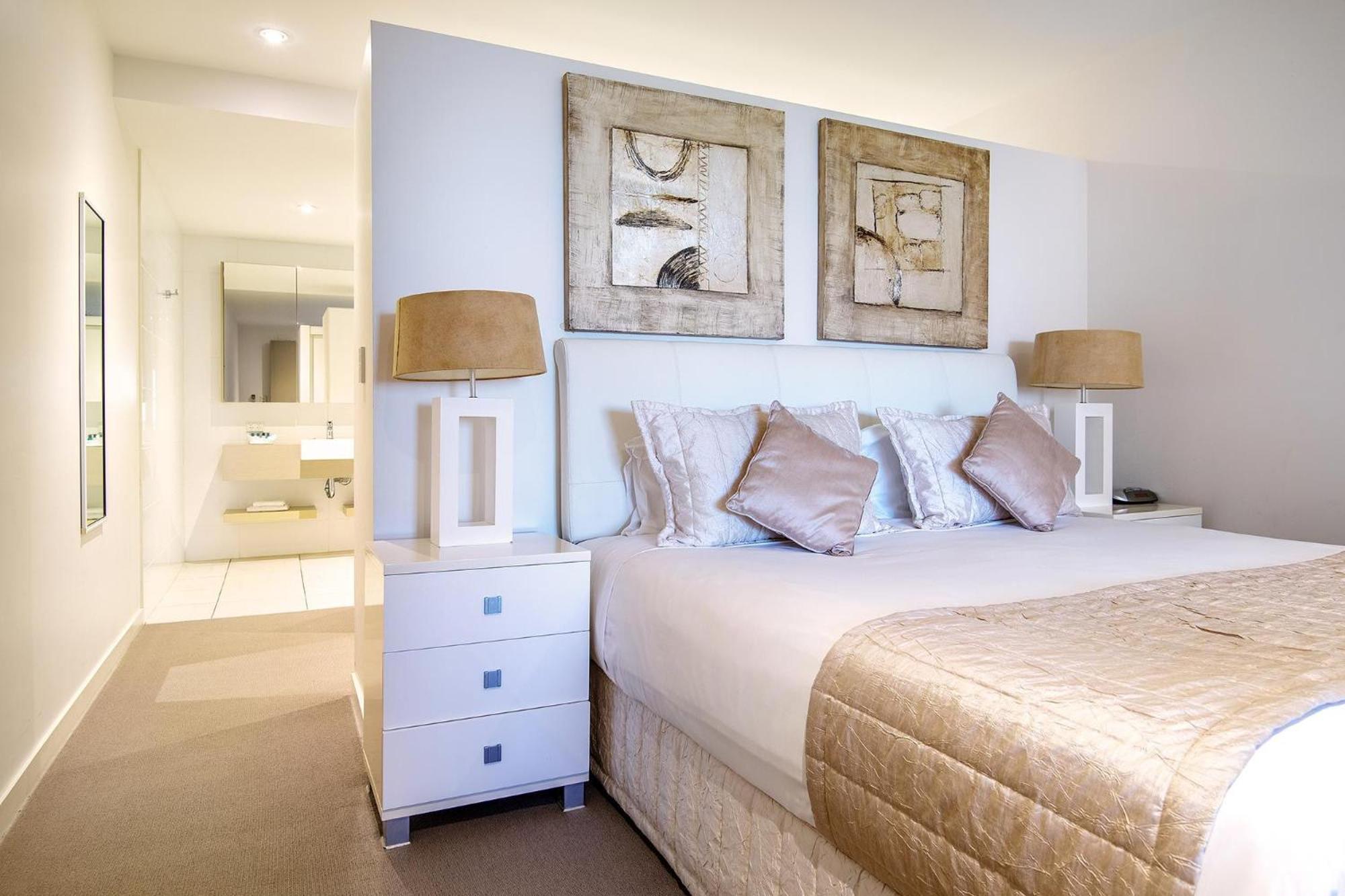 Coral Cove Apartments - Absolute Beachfront Resort Bowen Luaran gambar