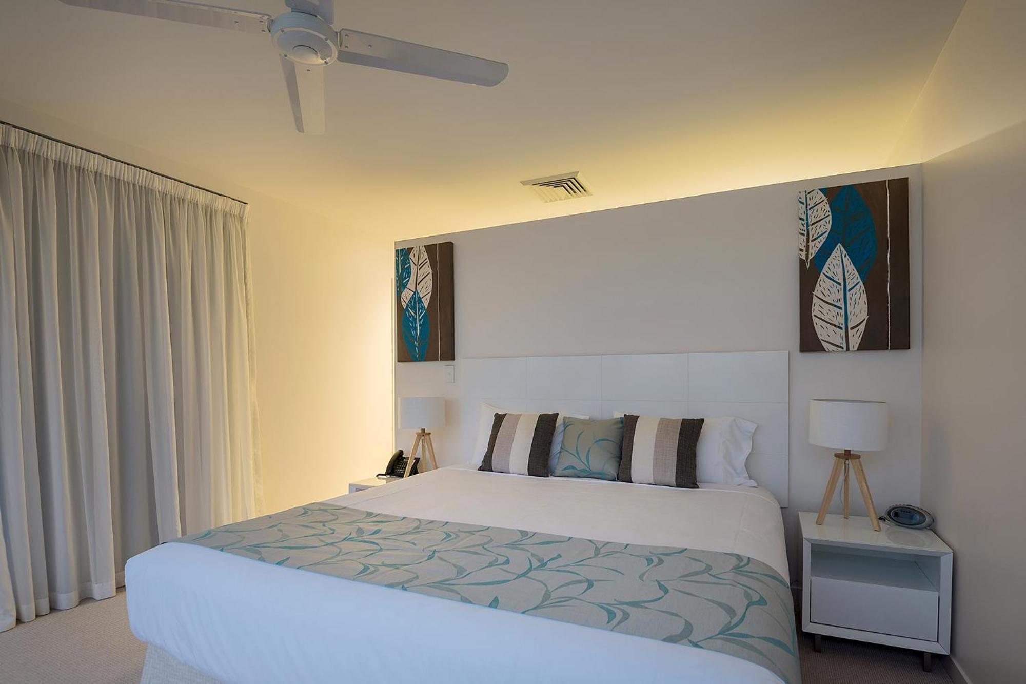 Coral Cove Apartments - Absolute Beachfront Resort Bowen Luaran gambar