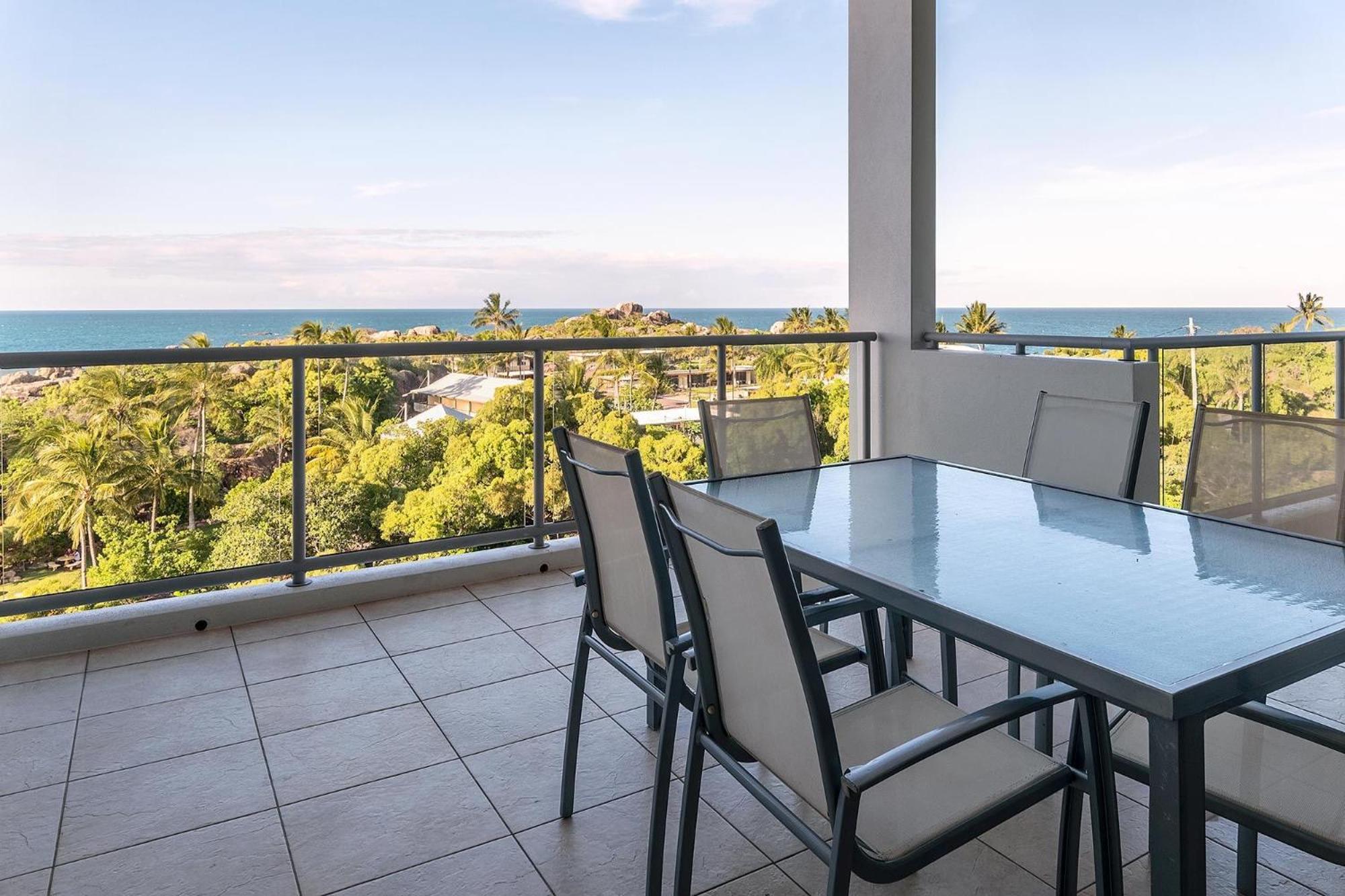Coral Cove Apartments - Absolute Beachfront Resort Bowen Luaran gambar