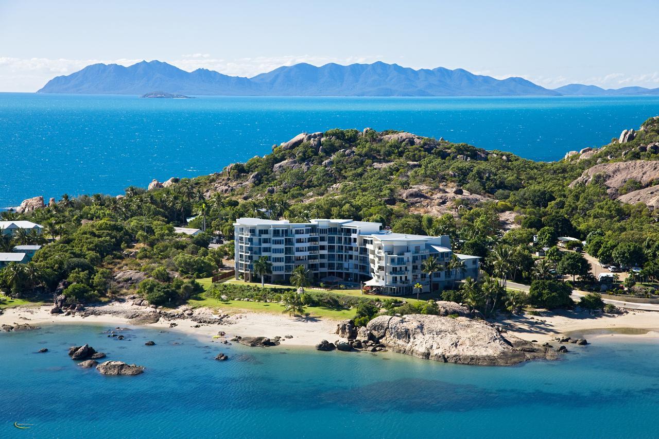 Coral Cove Apartments - Absolute Beachfront Resort Bowen Luaran gambar